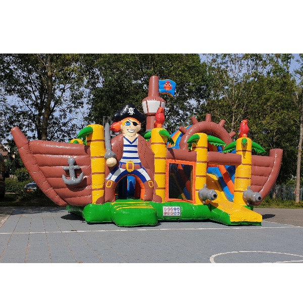 Springkussen Multiplay Piratenschip Springkussen Multiplay Piratenschip